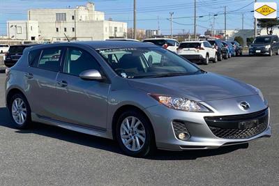 2013 Mazda Axela