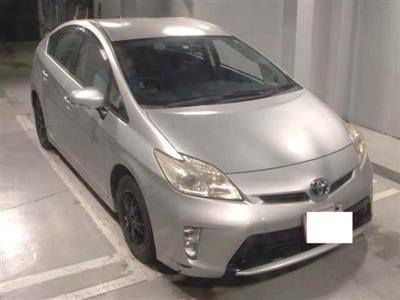 2013 Toyota Prius - Thumbnail