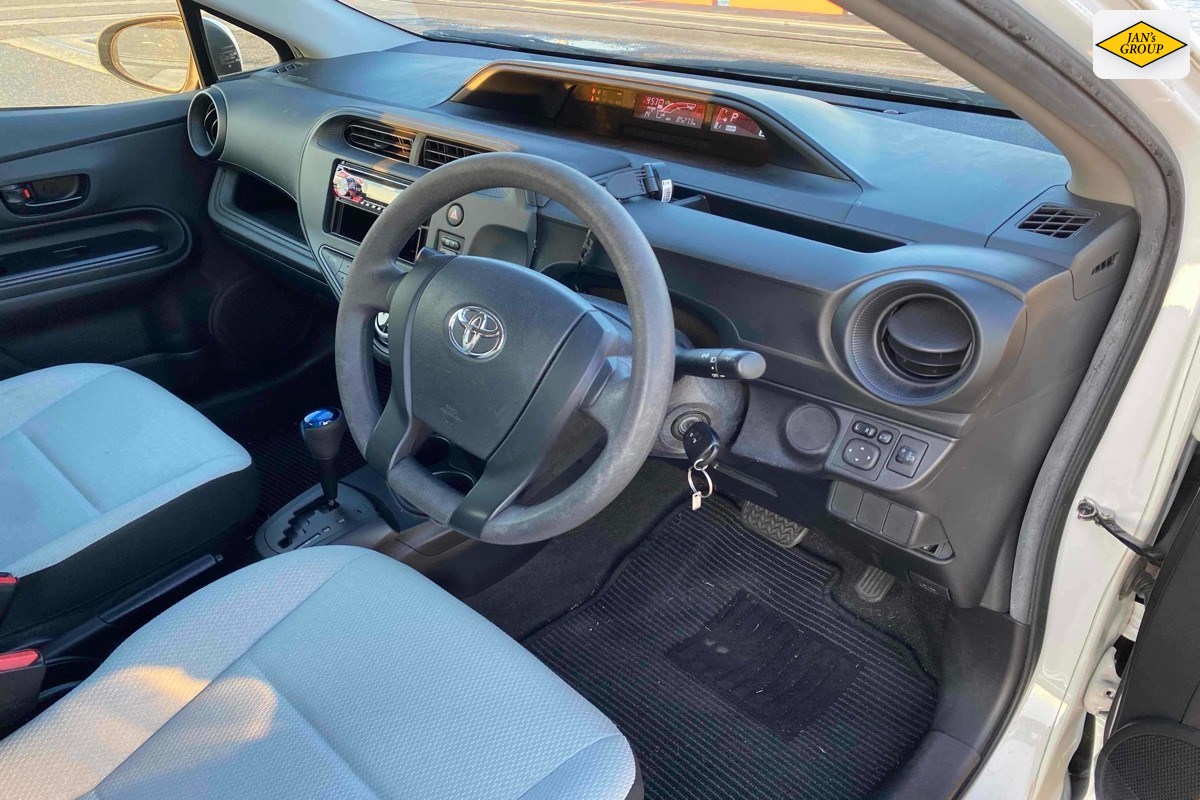 2017 Toyota Aqua