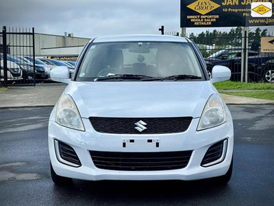 2015 Suzuki Swift - Thumbnail