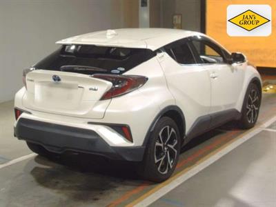 2017 Toyota C-HR - Thumbnail