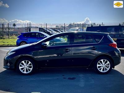 2013 Toyota Auris - Thumbnail