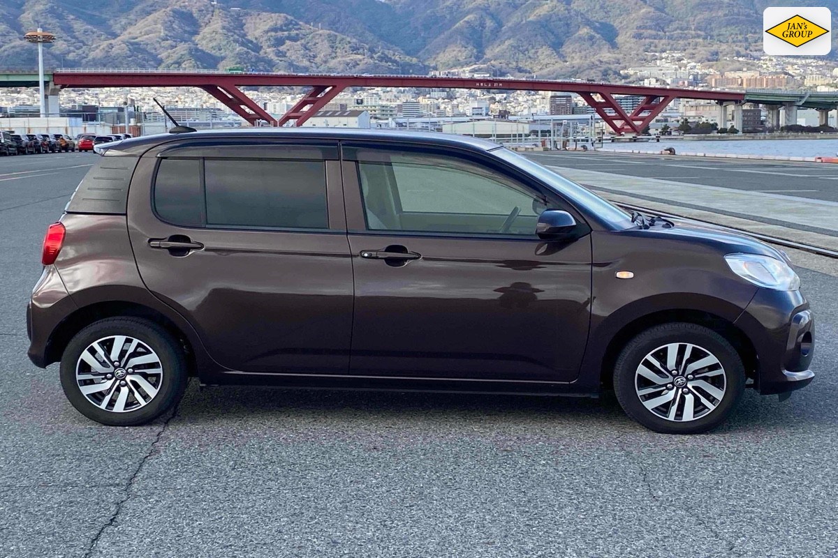 2016 Toyota Passo