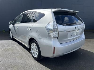 2012 Toyota Prius - Thumbnail