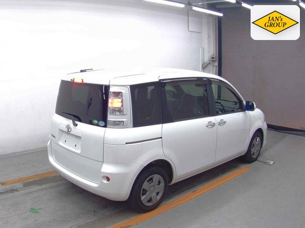 2013 Toyota Sienta