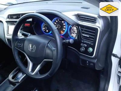 2015 Honda Grace - Thumbnail