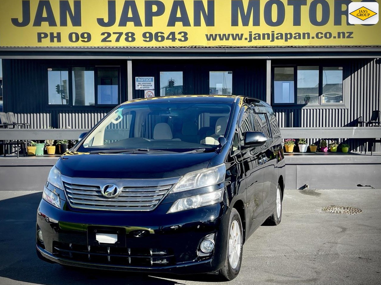 2014 Toyota Vellfire