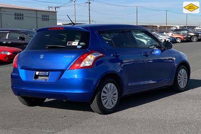 2015 Suzuki Swift - Thumbnail