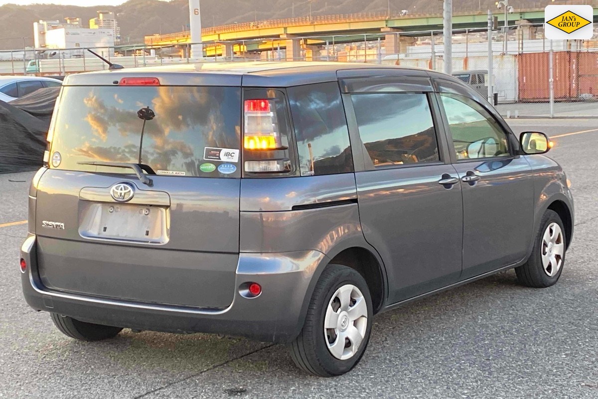 2014 Toyota Sienta