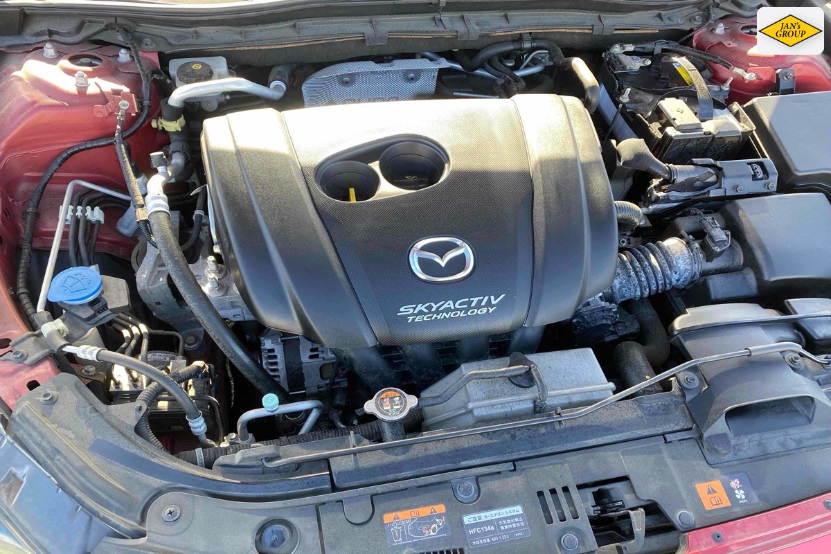 2013 Mazda Axela