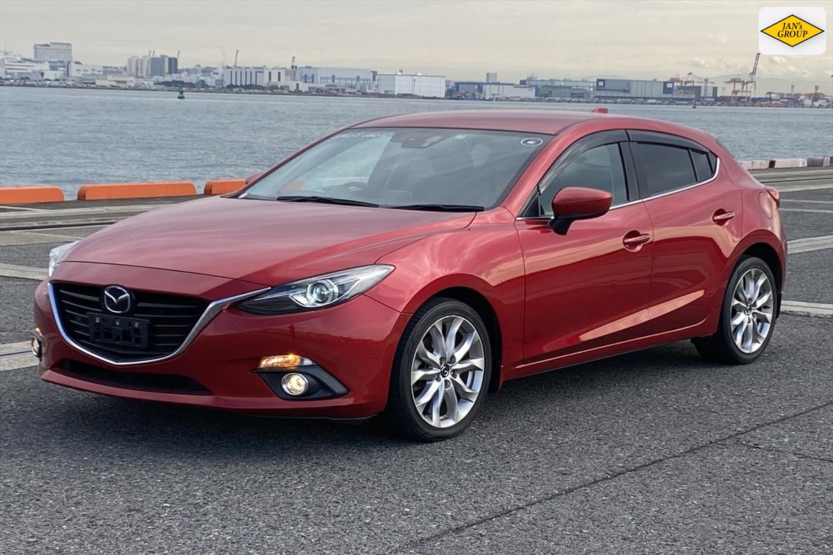 2013 Mazda Axela