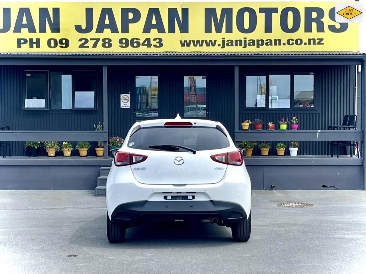 2019 Mazda Demio