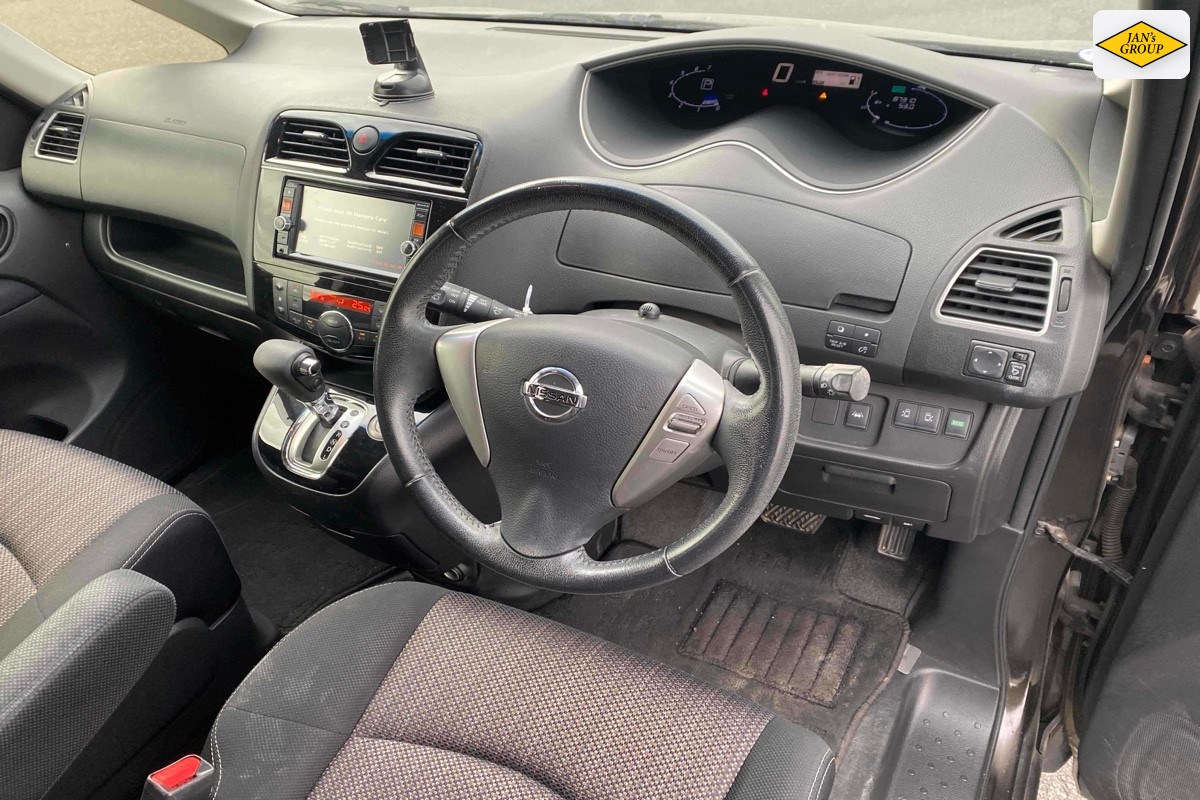 2015 Nissan Serena