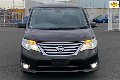 2015 Nissan Serena - Thumbnail