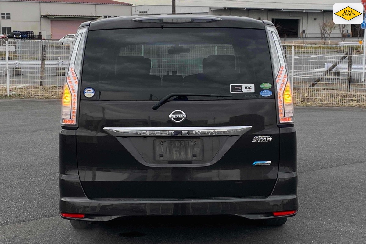 2015 Nissan Serena