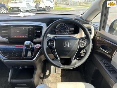 2014 Honda Odyssey - Thumbnail