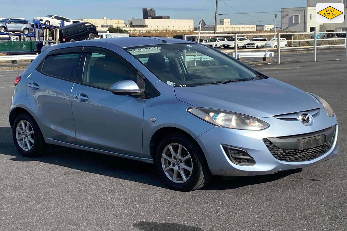 2012 Mazda Demio