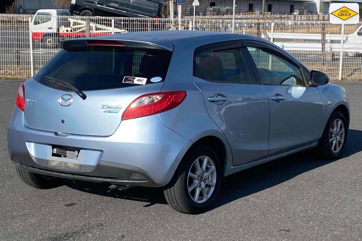 2012 Mazda Demio