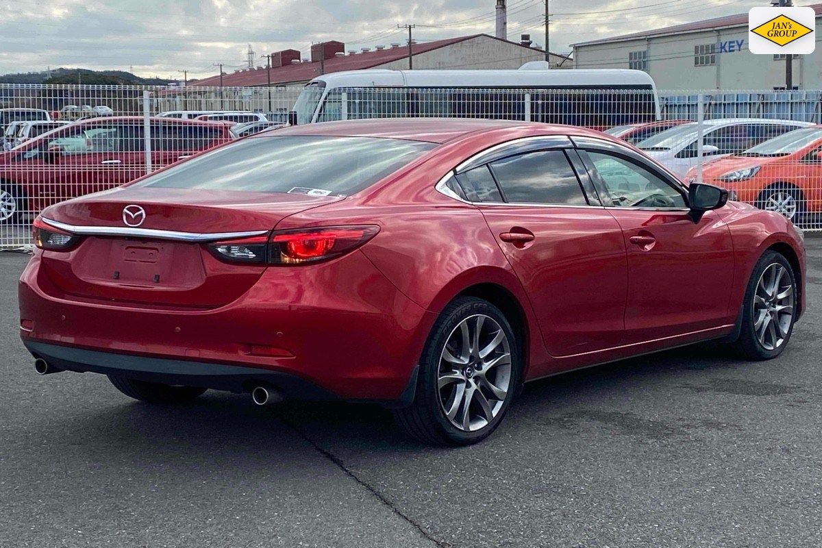 2015 Mazda Atenza