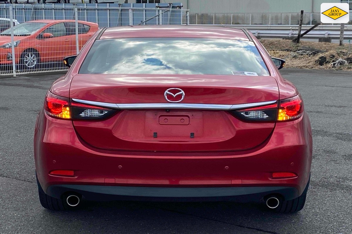 2015 Mazda Atenza