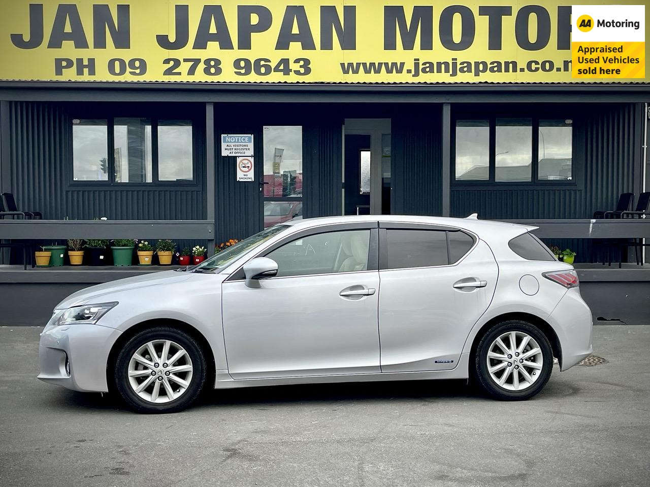 2011 Lexus CT 200H