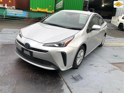 2019 Toyota Prius - Thumbnail