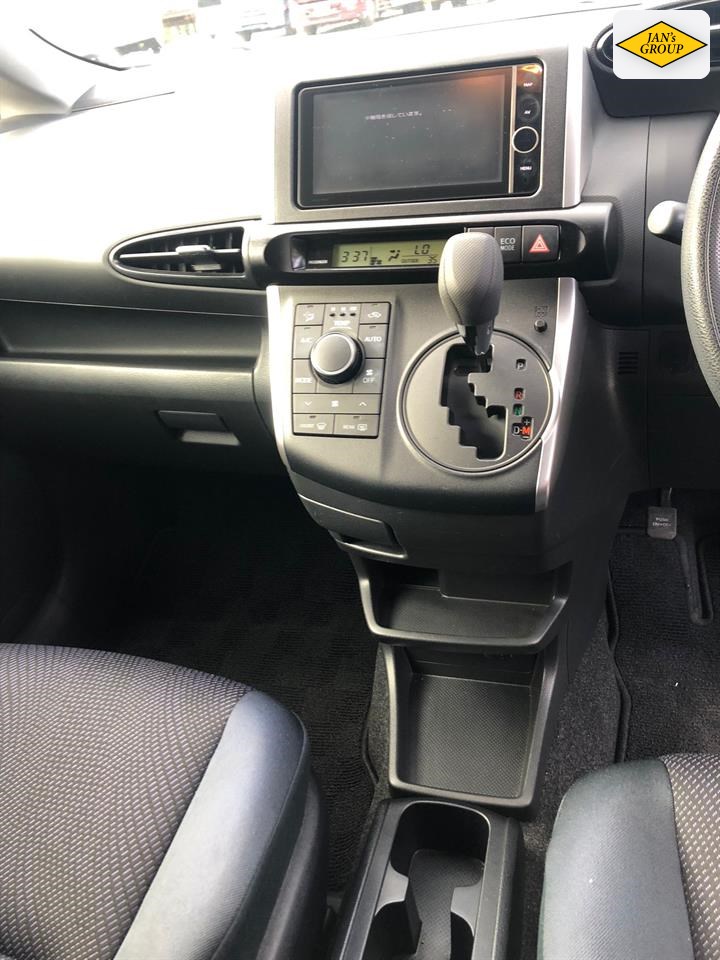 2013 Toyota Wish