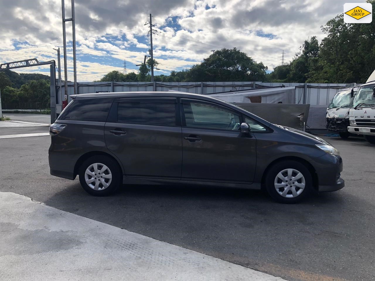 2013 Toyota Wish