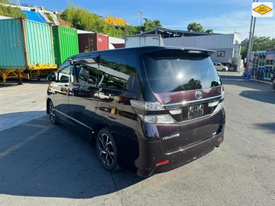 2013 Toyota Vellfire - Thumbnail