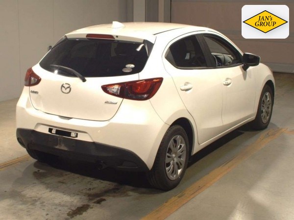 2016 Mazda Demio