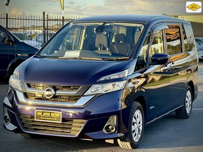 2018 Nissan Serena - Thumbnail