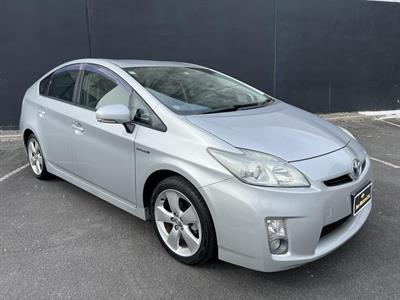 2011 Toyota Prius - Thumbnail