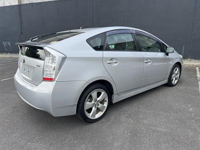 2011 Toyota Prius - Thumbnail