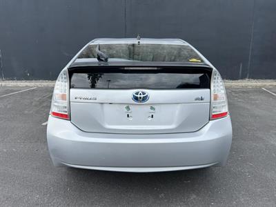 2011 Toyota Prius - Thumbnail