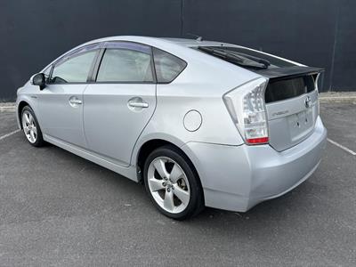 2011 Toyota Prius - Thumbnail