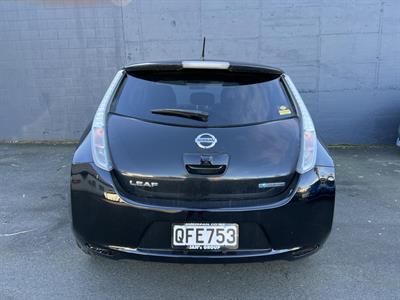 2016 Nissan Leaf - Thumbnail