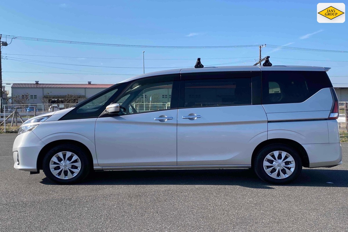 2017 Nissan Serena