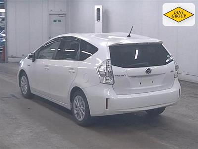 2013 Toyota Prius - Thumbnail