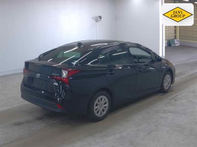 2019 Toyota Prius - Thumbnail