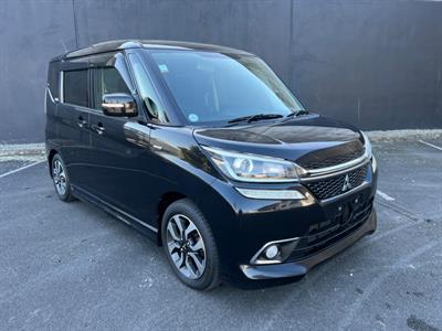 2016 Mitsubishi Delica - Thumbnail