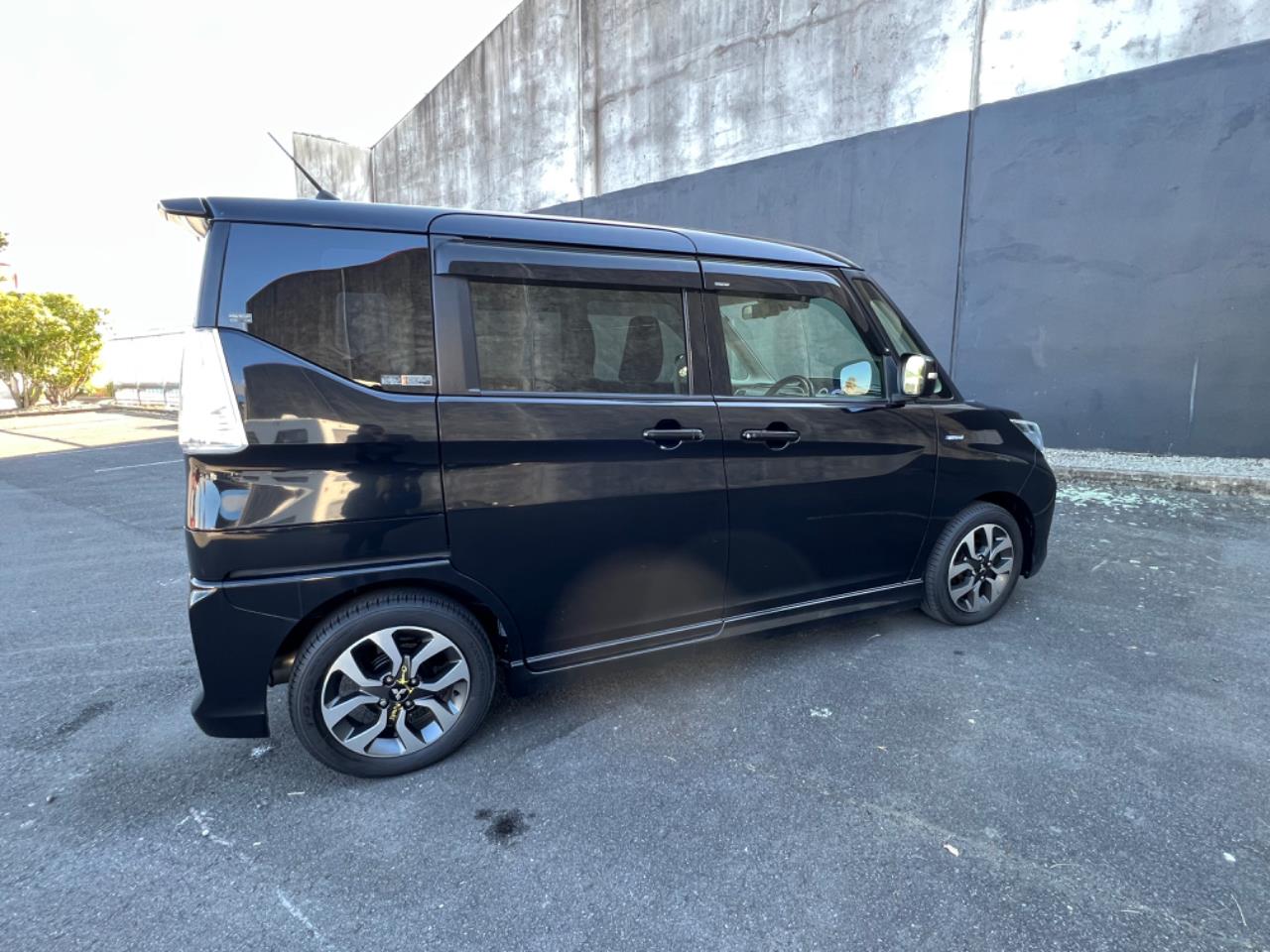 2016 Mitsubishi Delica