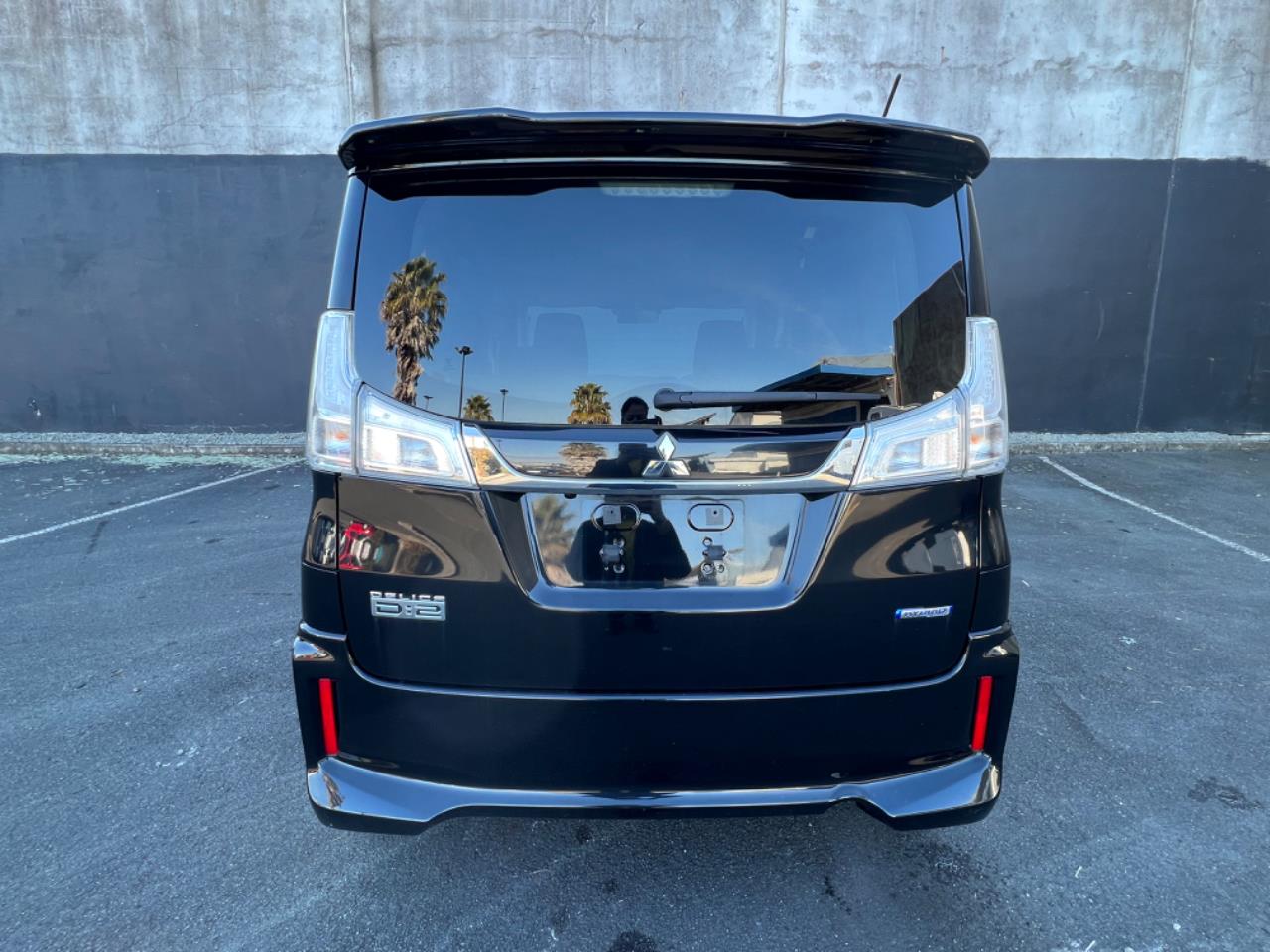 2016 Mitsubishi Delica