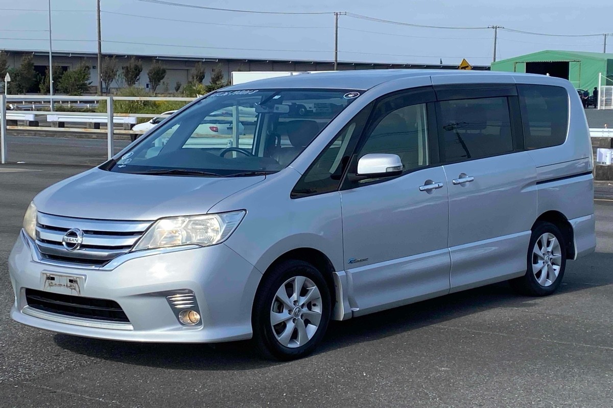 2013 Nissan Serena