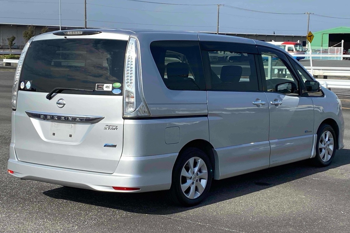 2013 Nissan Serena