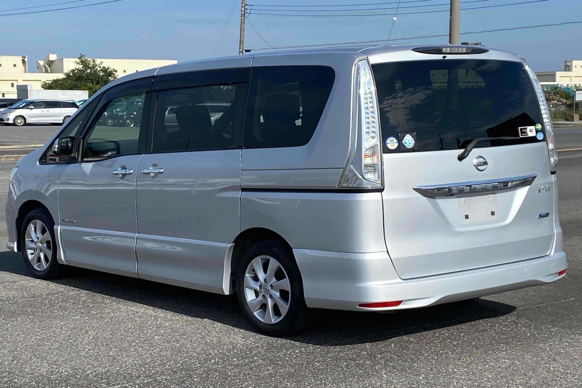 2013 Nissan Serena