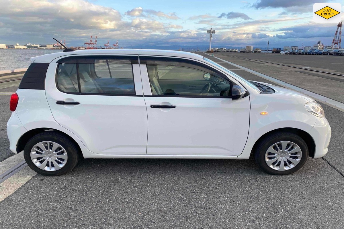 2017 Toyota Passo