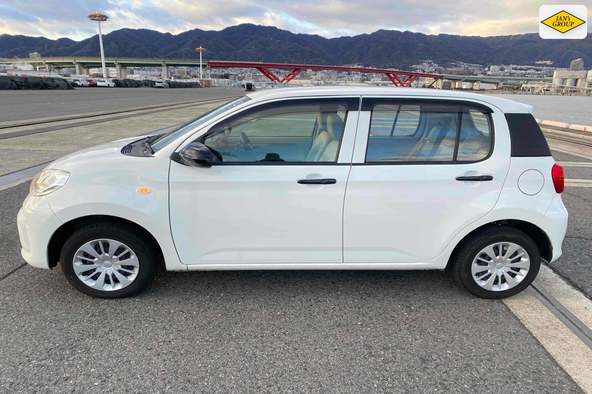 2017 Toyota Passo