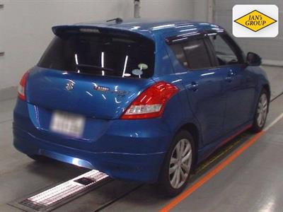 2014 Suzuki Swift - Thumbnail