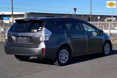 2013 Toyota Prius - Thumbnail