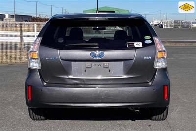 2013 Toyota Prius - Thumbnail